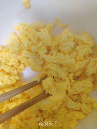 炒米饭的做法步骤：1