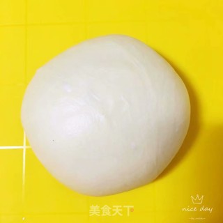 沙拉肉松面包卷的做法步骤：6