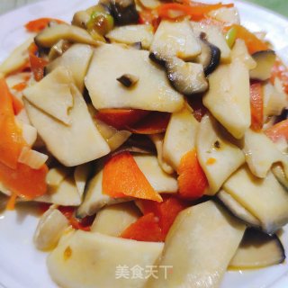 杏鲍菇炒胡萝卜的做法步骤：7