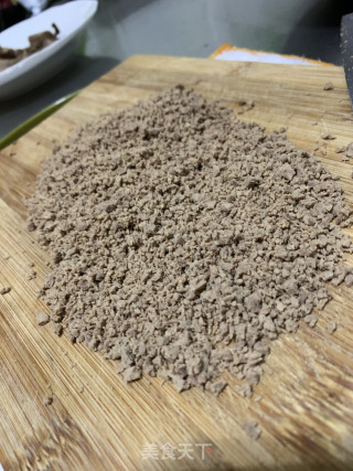 炒儿童猪肝粉（补血）的做法步骤：2