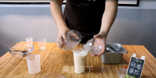 红豆奶茶的做法步骤：8