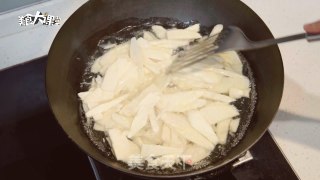 泡椒冬笋的做法步骤：3