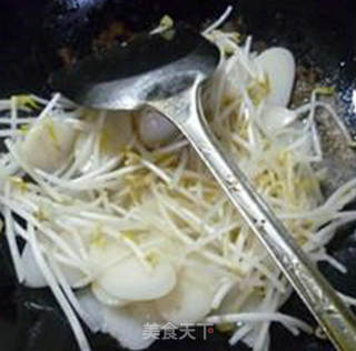 瘦肉丝绿豆芽炒年糕的做法步骤：6