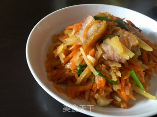 胡萝卜土豆炒烧肉的做法步骤：7