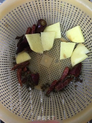 羊肉粉丝煲的做法步骤：4