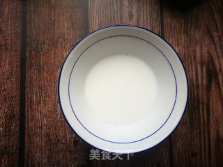 西红柿白菜豆腐汤的做法步骤：2