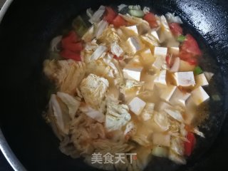 西红柿白菜豆腐汤的做法步骤：7