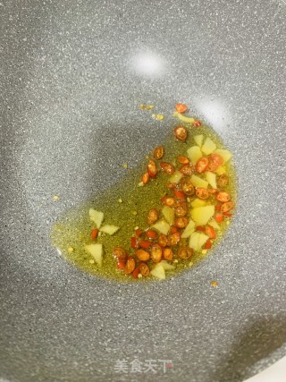 凉拌香菜蕨根粉的做法步骤：4