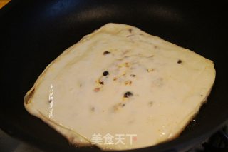 鲍鱼辣酱千层饼的做法步骤：8