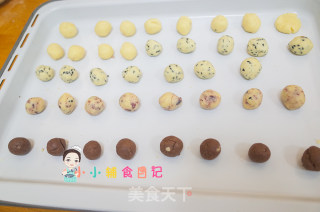 36个月以上可可、芝麻、蔓越莓、原味玛格丽特饼干的做法步骤：9