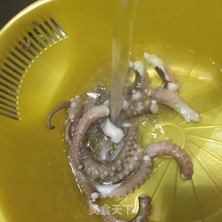 辣白菜炒长腿蛸的做法步骤：4