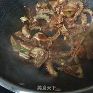 辣白菜炒长腿蛸的做法步骤：13