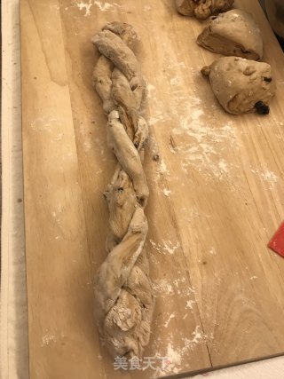 圣诞花环面包的做法步骤：11