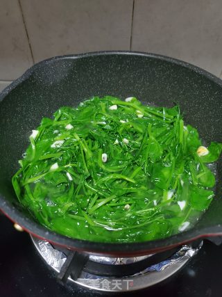 豆苗鸡蛋汤的做法步骤：10