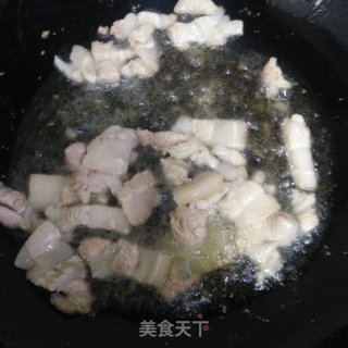 肉片炒茄条的做法步骤：2
