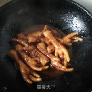 红烧凤爪的做法步骤：6