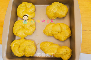 不放一滴水的南瓜小面包的做法步骤：18