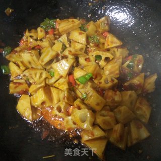 麻辣藕丁的做法步骤：7