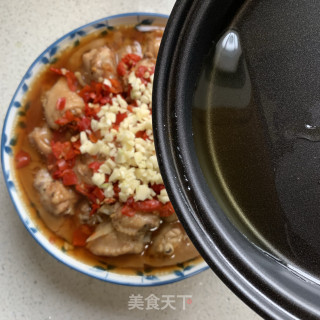 剁椒蒸鸡翅的做法步骤：5