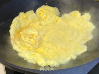 剁椒炒鸡蛋的做法步骤：4