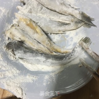 干煎小黄花的做法步骤：8