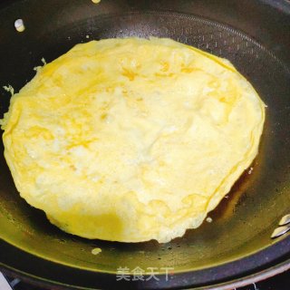 虾肉蛋卷的做法步骤：7