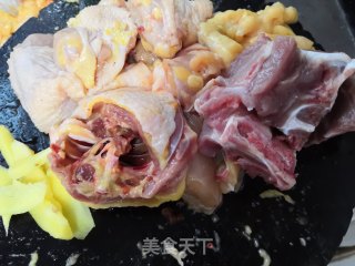 萝卜鸡汤的做法步骤：2