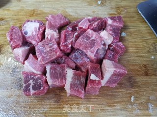 俄式罐焖牛肉的做法步骤：1