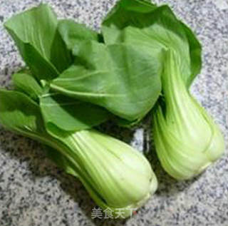 麻辣香肠青菜炒年糕的做法步骤：3