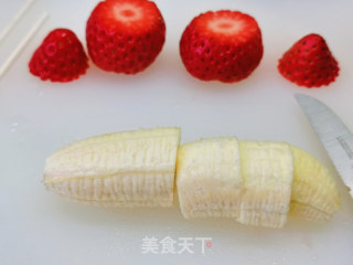 草莓小雪人的做法步骤：4
