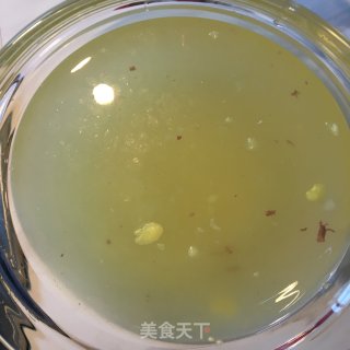 青菜荷包蛋高汤面的做法步骤：2