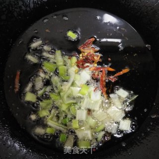 黄豆酱烧嫩豆腐的做法步骤：3
