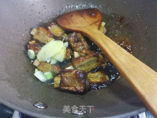 糖酥排骨的做法步骤：7