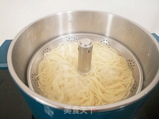 藤椒牛肉面的做法步骤：4