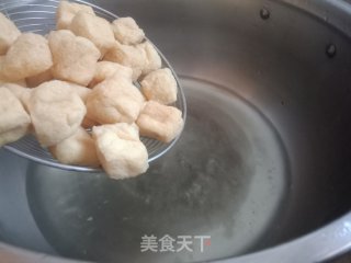 香菇炒豆泡的做法步骤：3