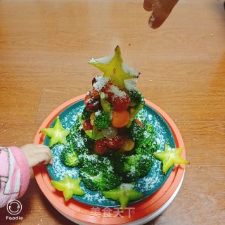 雪花中的水果圣诞树的做法步骤：5