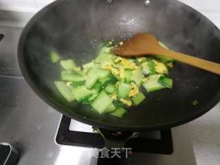 黄瓜炒鸡蛋的做法步骤：6