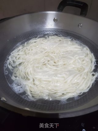 香菇虾米汤面的做法步骤：9