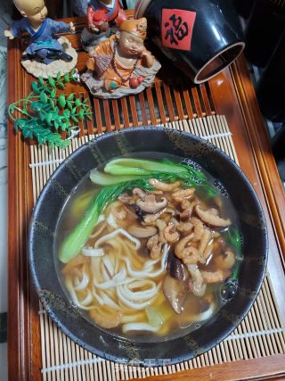 香菇虾米汤面的做法步骤：13