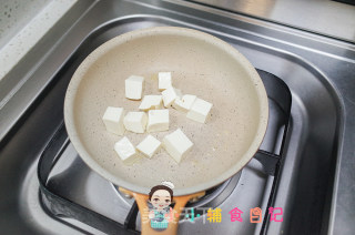 肉末茄汁豆腐的做法步骤：2