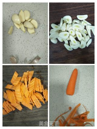 荷兰豆胡萝卜炒玉米粒的做法步骤：3