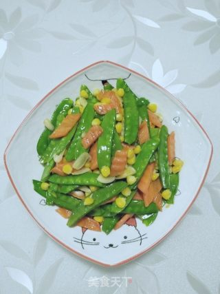 荷兰豆胡萝卜炒玉米粒的做法步骤：6