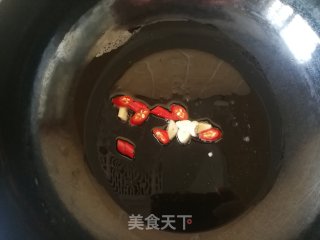 胡萝卜白菜年糕汤的做法步骤：4