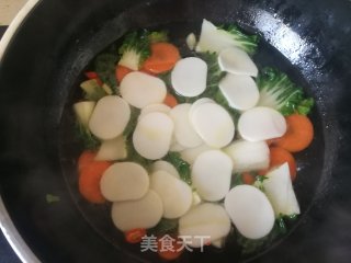 胡萝卜白菜年糕汤的做法步骤：7