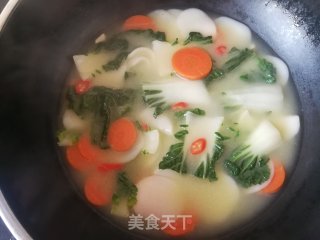 胡萝卜白菜年糕汤的做法步骤：10