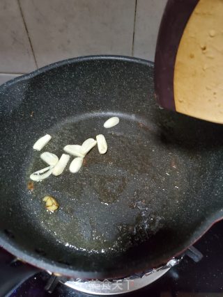 三色小炒肉的做法步骤：6