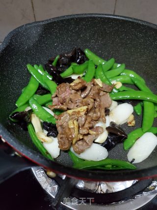 三色小炒肉的做法步骤：8