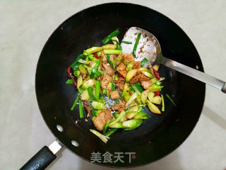 肉片炒儿菜的做法步骤：9