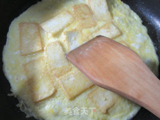 鸡蛋抱老豆腐的做法步骤：8