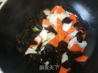 山药胡萝卜炒木耳的做法步骤：7